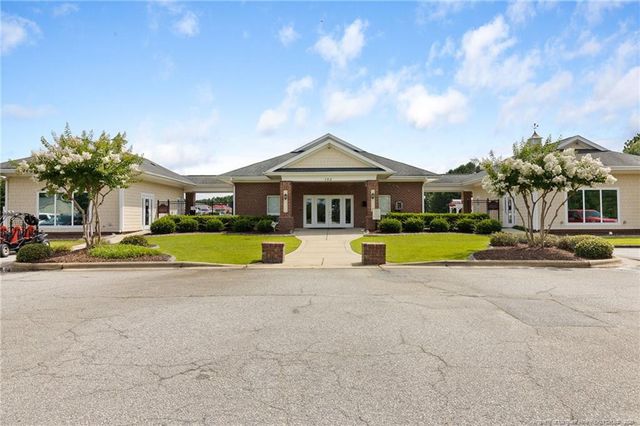 128 Crestwood Lane, Raeford, NC 28376