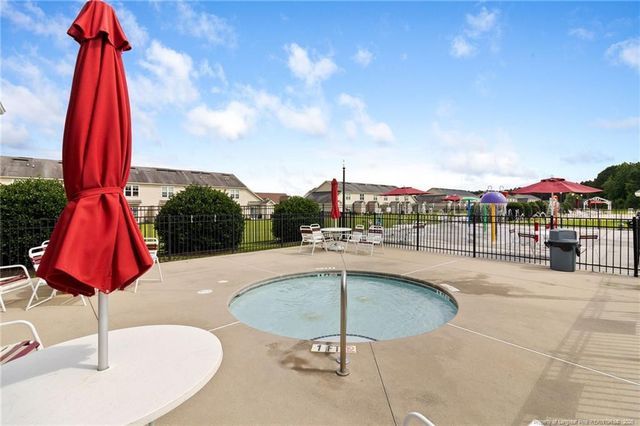 128 Crestwood Lane, Raeford, NC 28376