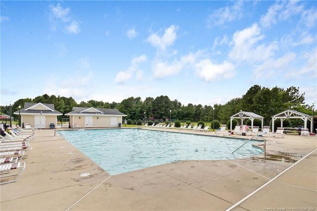 128 Crestwood Lane, Raeford, NC 28376