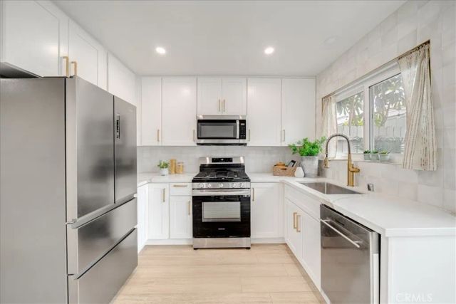 2525 Jefferson Street B, Carlsbad, CA 92008