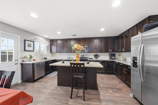 1312 Barton Creek Lane, Rosenberg, TX 77471