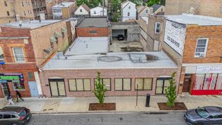 2711 W Cermak Road, Chicago, IL 60608