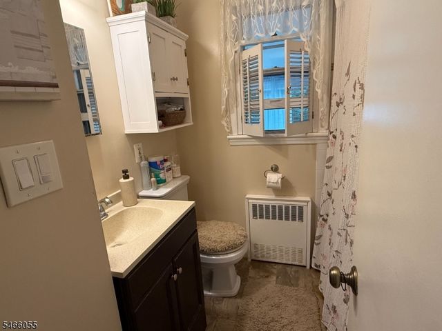 334 N 4Th Ave, Hawthorne Boro, NJ 07506