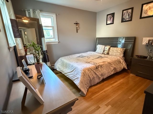 334 N 4Th Ave, Hawthorne Boro, NJ 07506