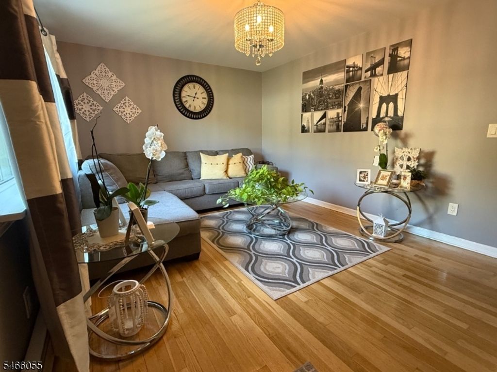 334 N 4Th Ave, Hawthorne Boro, NJ 07506 — photo 2