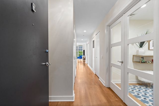 250 E Pearson Street 1002, Chicago, IL 60611