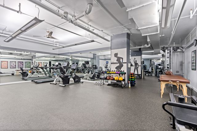 250 E Pearson Street 1002, Chicago, IL 60611