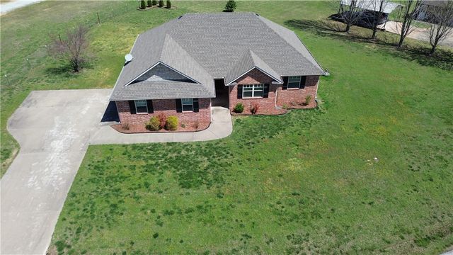 2003 Estates Drive, Grove, OK 74344