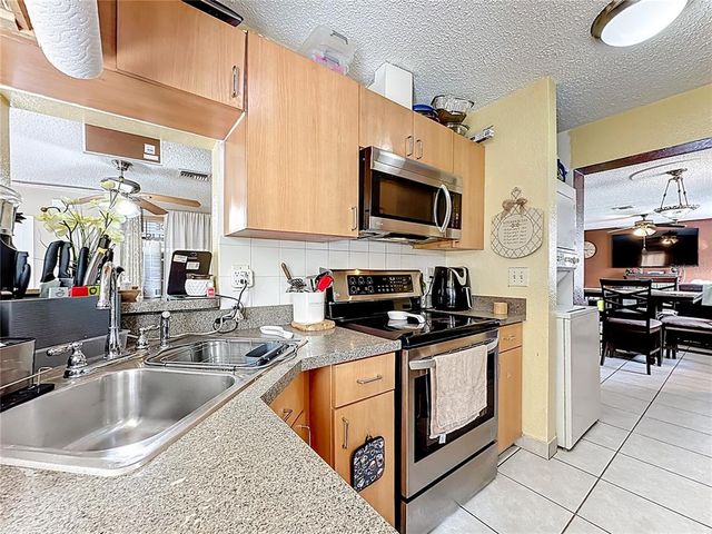 7745 STRATFORD BOULEVARD, Orlando, FL 32807