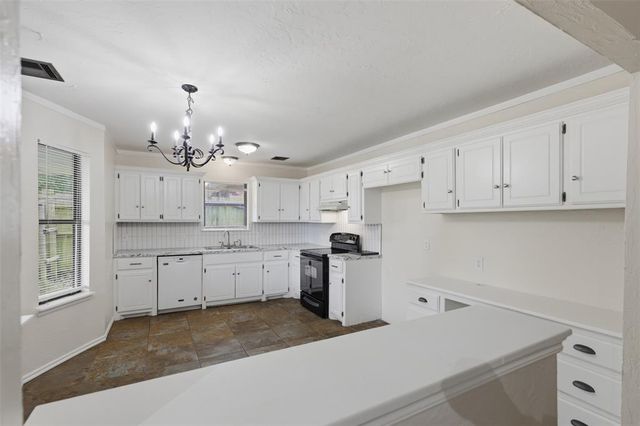 1812 Cimarron Trail, Choctaw, OK 73020