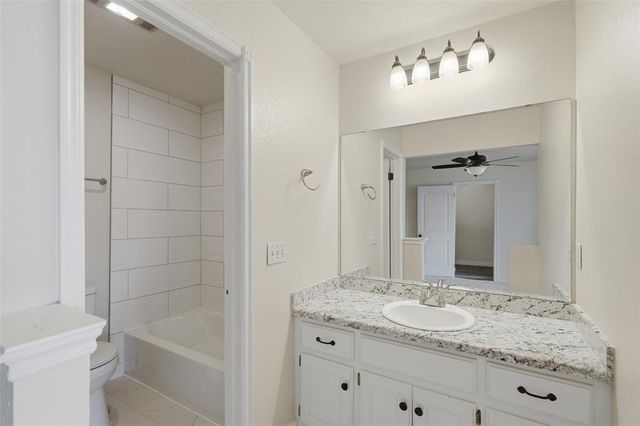 1812 Cimarron Trail, Choctaw, OK 73020