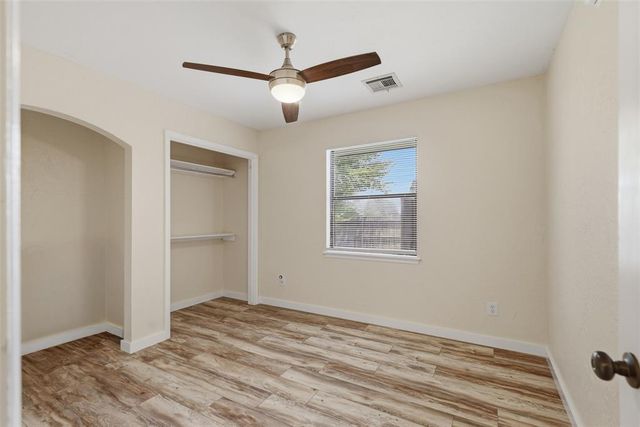1812 Cimarron Trail, Choctaw, OK 73020