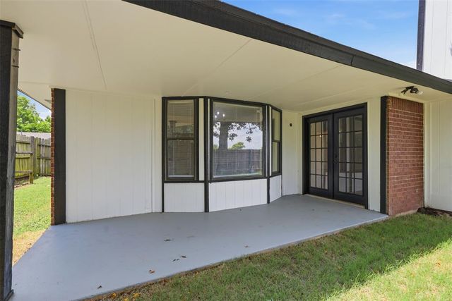 1812 Cimarron Trail, Choctaw, OK 73020
