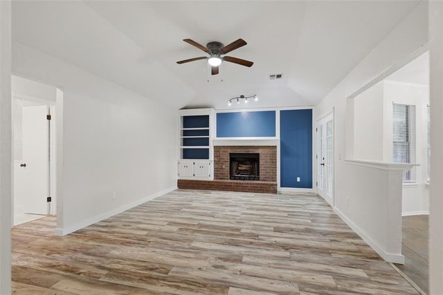 1812 Cimarron Trail, Choctaw, OK 73020