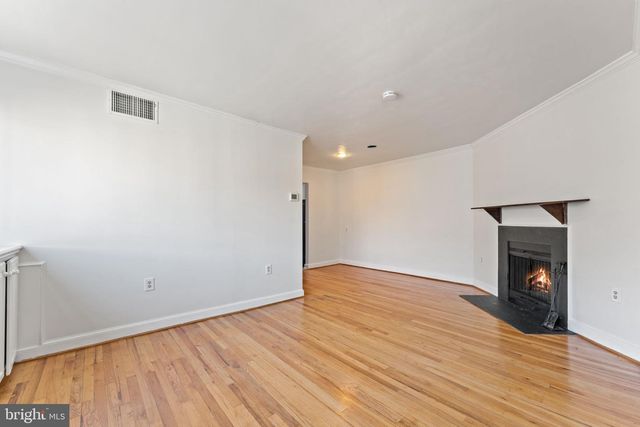 3827 Davis Pl NW Apt 5, Washington, DC 20007