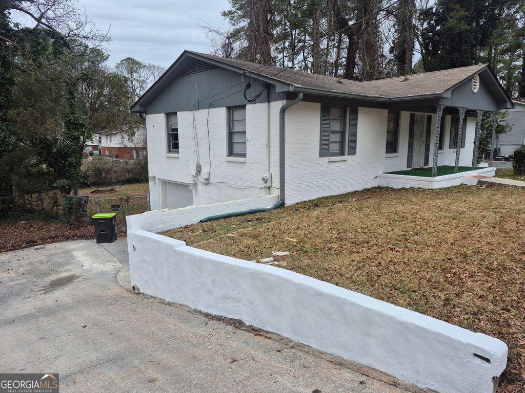 5325 Joan Of Arc Place, Atlanta, GA 30349