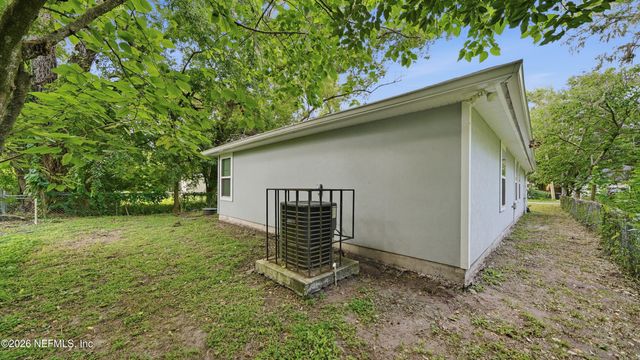 2355 JAYSON Avenue, Jacksonville, FL 32208