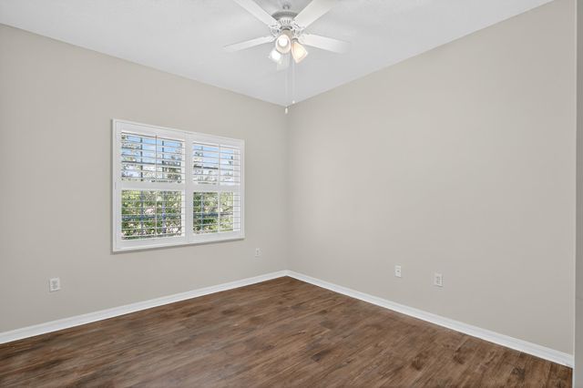 625 Fairway Dr 302, St Augustine, FL 32084