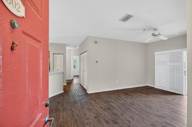 625 Fairway Dr 302, St Augustine, FL 32084