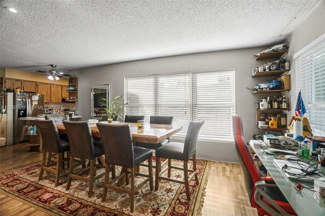 1761 NE 37th St, Oakland Park, FL 33334