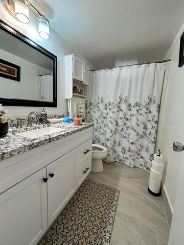 300 NE 26th Avenue 113, Boynton Beach, FL 33435