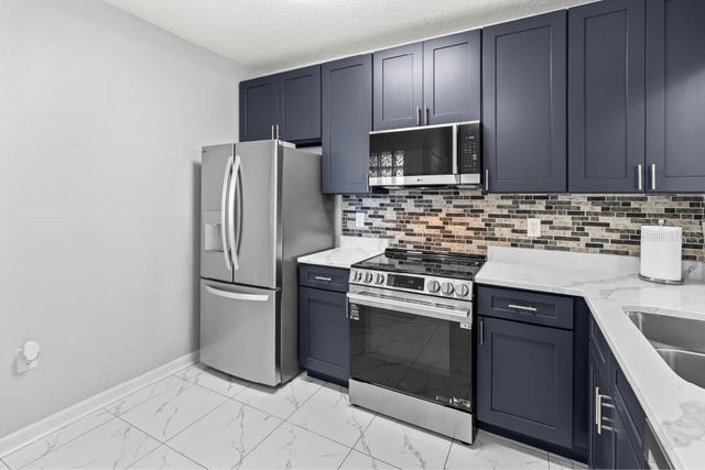10633 STANDING STONE DRIVE, Wimauma, FL 33598