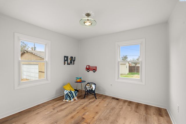 417 Douglass Ave., Richland, WA 99352