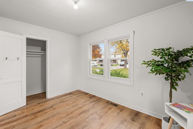 417 Douglass Ave., Richland, WA 99352