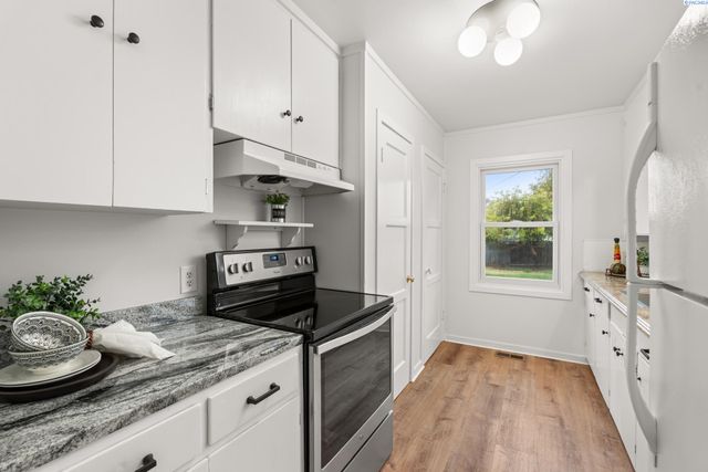 417 Douglass Ave., Richland, WA 99352