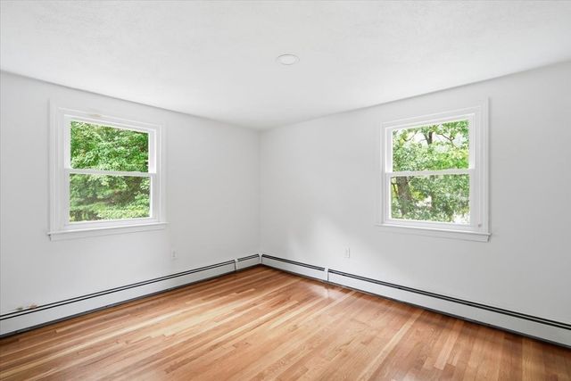 37 Orchard Dr, Pembroke, MA 02359