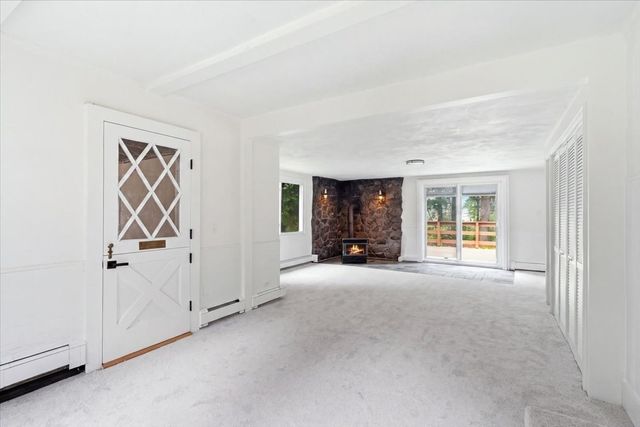 37 Orchard Dr, Pembroke, MA 02359