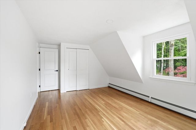 37 Orchard Dr, Pembroke, MA 02359