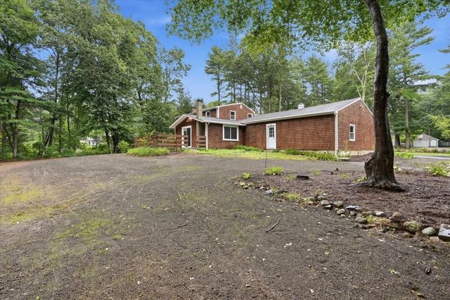 37 Orchard Dr, Pembroke, MA 02359