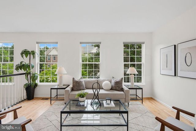 4172 VERNOY HILLS RD, Fairfax, VA 22033