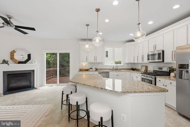 4172 VERNOY HILLS RD, Fairfax, VA 22033
