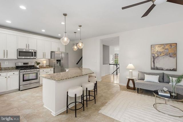 4172 VERNOY HILLS RD, Fairfax, VA 22033