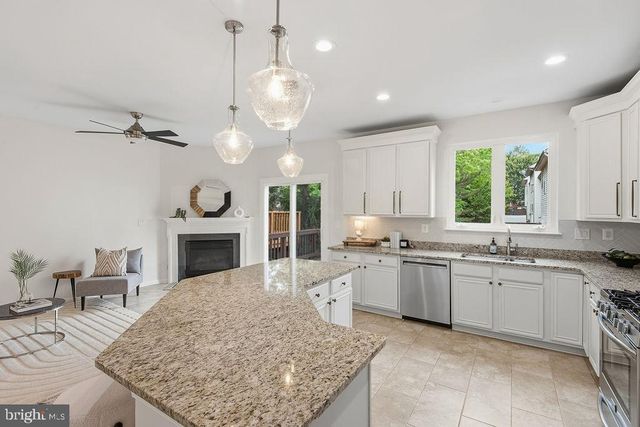 4172 VERNOY HILLS RD, Fairfax, VA 22033