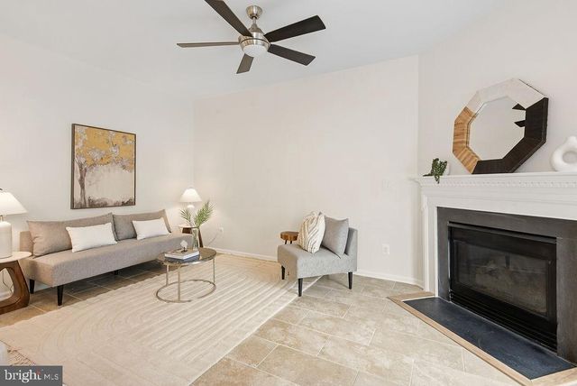 4172 VERNOY HILLS RD, Fairfax, VA 22033