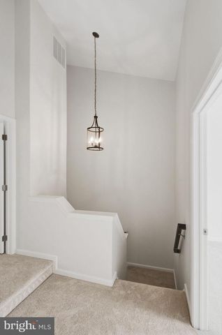 4172 VERNOY HILLS RD, Fairfax, VA 22033