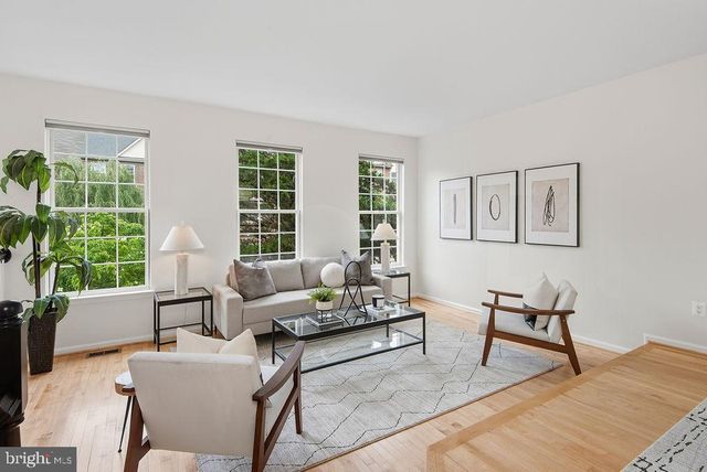 4172 VERNOY HILLS RD, Fairfax, VA 22033