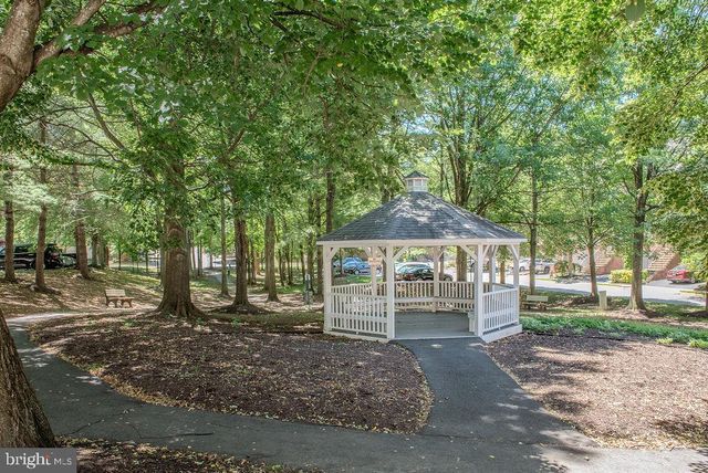 4172 VERNOY HILLS RD, Fairfax, VA 22033
