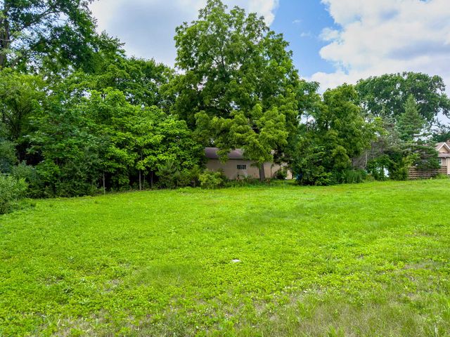 500 Ryan Court, Westmont, IL 60559