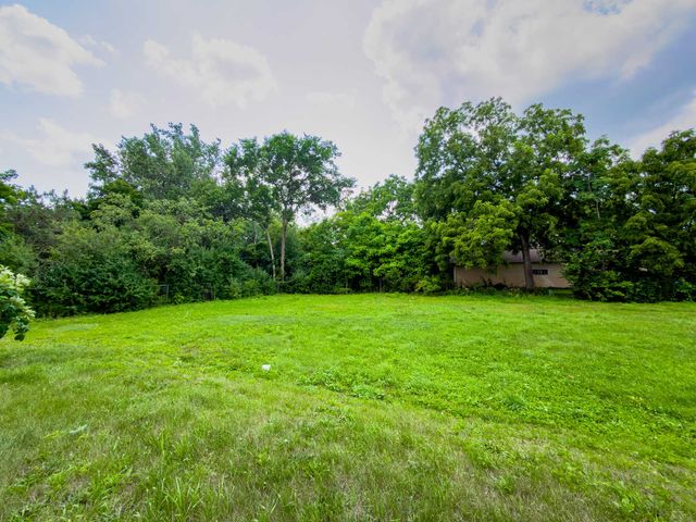 500 Ryan Court, Westmont, IL 60559