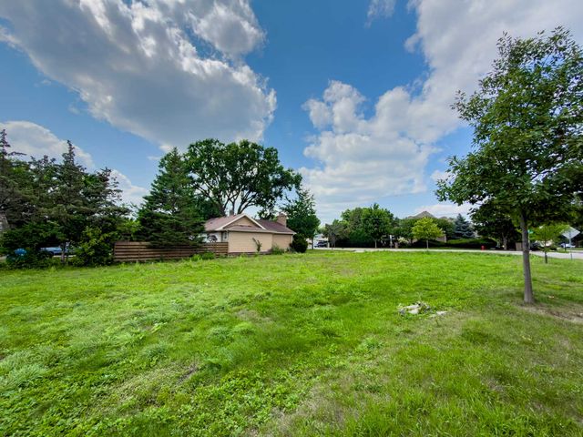 500 Ryan Court, Westmont, IL 60559