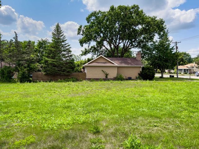 500 Ryan Court, Westmont, IL 60559