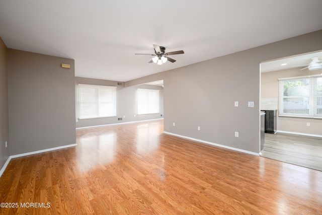 233 Cloverdale Drive, Lakewood, NJ 08701