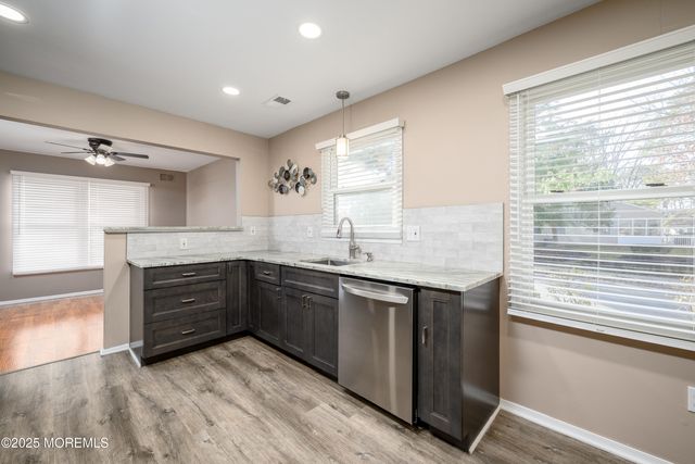 233 Cloverdale Drive, Lakewood, NJ 08701