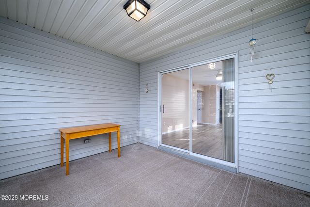 233 Cloverdale Drive, Lakewood, NJ 08701