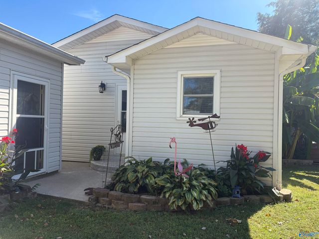 460 Brooks Church Road, Hazel Green, AL 35750