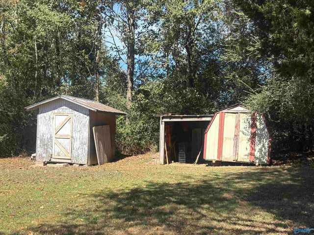 460 Brooks Church Road, Hazel Green, AL 35750